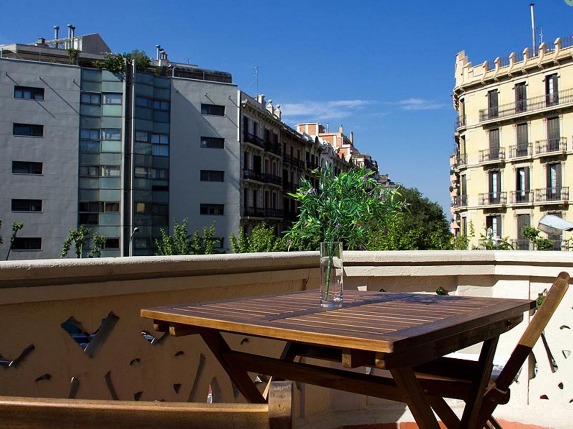Hostalin Barcelona Diputacion Екстер'єр фото